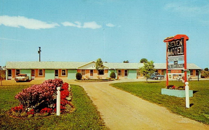 1960S Siemen Motel Port Hope Mi (newer photo)